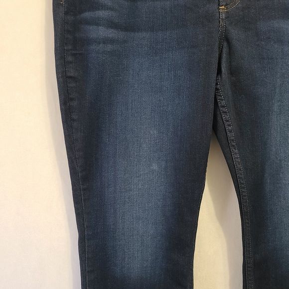 Lee Plus Size Jeans Women's Size 20P Regular Fit Straight Leg Mid Rise Blue - Picture 8 of 14